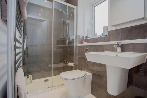 ENSUITE SHOWER.jpeg