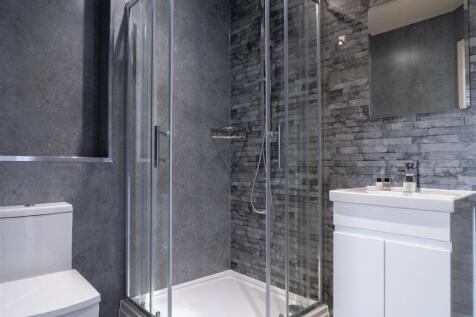 Studio bathroom.jpg