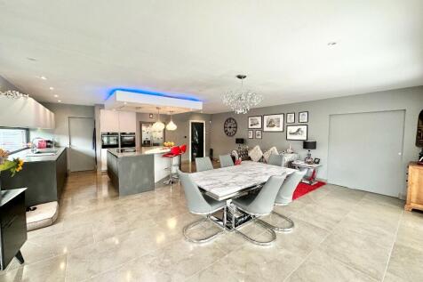Open Plan Diner