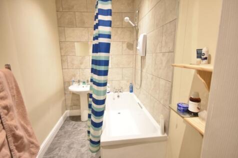 190 Sandyford Rd room 34