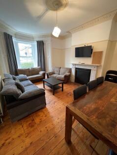 102 Manor House Road14