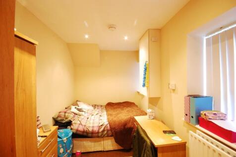 33 Grosvenor Avenue7