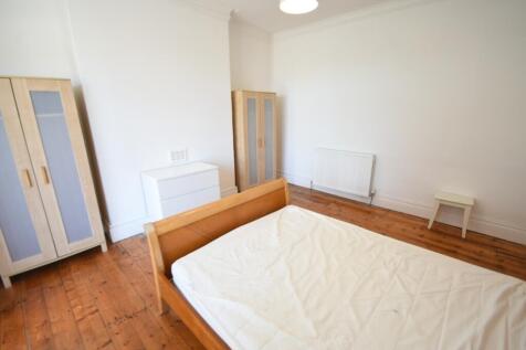 135 Dinsdale Road photos1