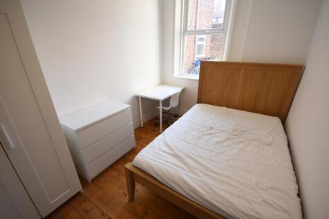 135 Dinsdale Road photos2