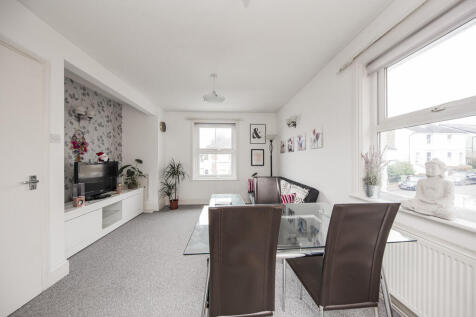living area 2