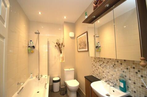 IMG_5904 bathroom...