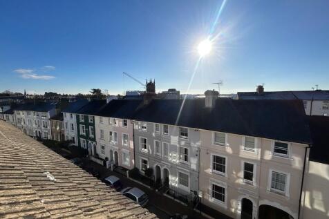 Outside short IMG...