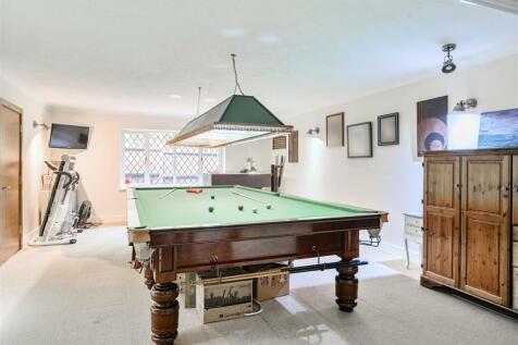 Snooker Room
