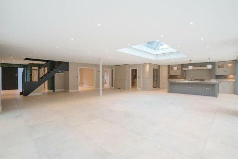 Open-Plan Kitchen/Living/Dining Room