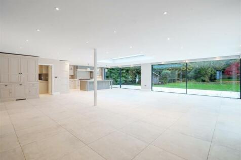 Open-Plan Kitchen/Living/Dining Room