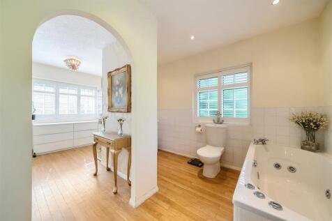 Ensuite Bathroom
