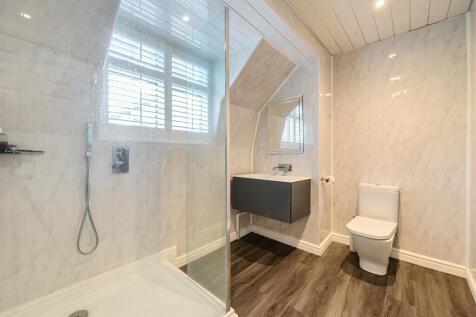 Family Shower Room