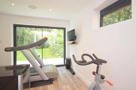 Gym 1.JPG