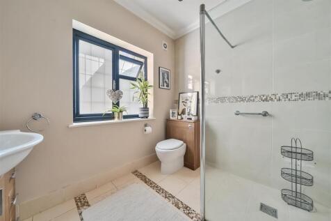 Ensuite Shower Room