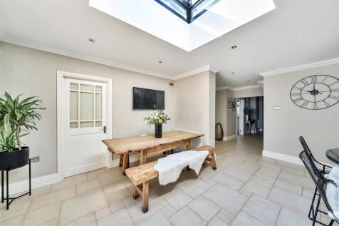 Kitchen/Breakfast/Family Room