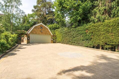 Driveway/Garage