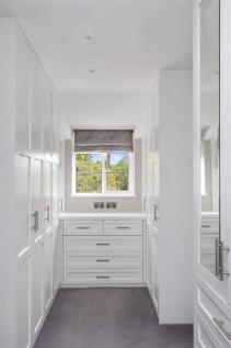 Warren Drive, Tudor House-002.jpg