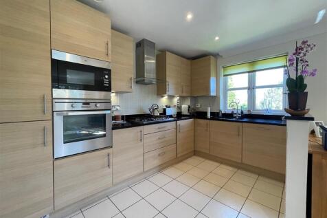 Open-Plan Kitchen/Living Room