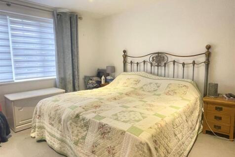 Bedroom1.jpg