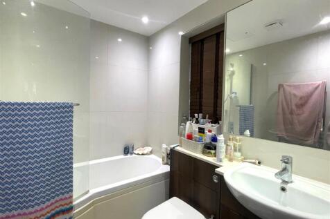 Bathroom.jpg