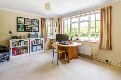 Bedroom/Office