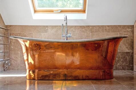 Principal Bathroom
