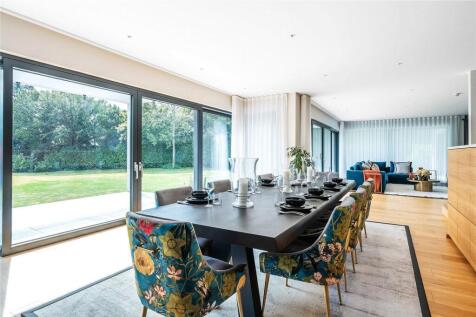 Breakfast Room