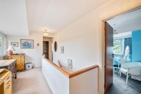 Landing/study area