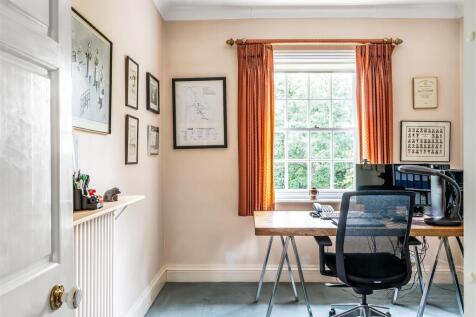 Bedroom/Study