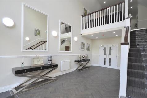 Communal Entrance Hall