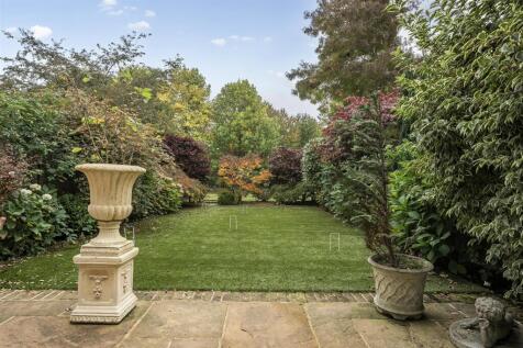 Garden/Croquet Lawn