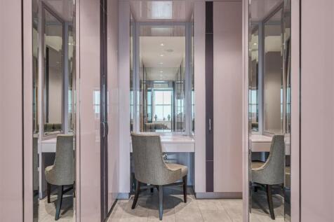 Principle Bedroom Dressing Room