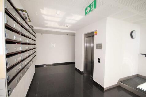 Lift &amp;amp; Stairs Access