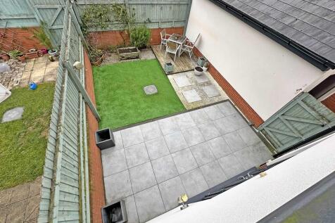 13 Garden c