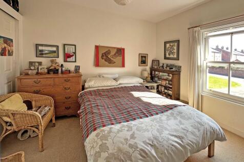 5 Bed 2