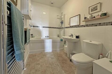 6 Bath