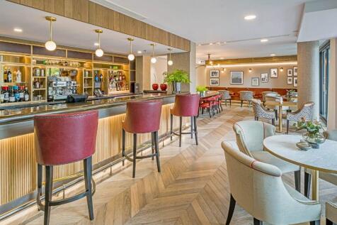 Bar &amp; Bistro