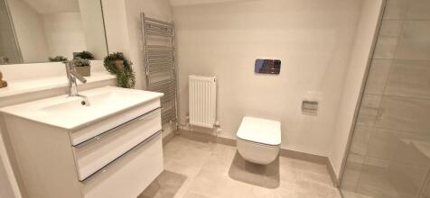Family Shower Room