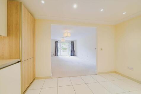 Kitchen to Living Rm
