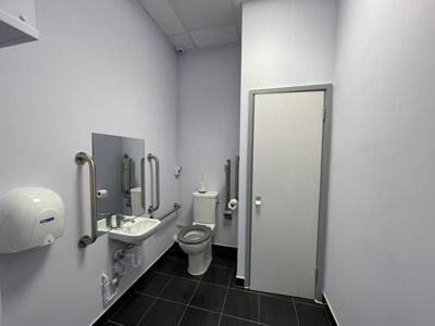 Photo 12