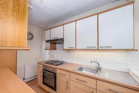 Kitchen (view a)