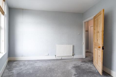 Double Bedroom (view b)