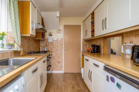 Kitchen (view b)