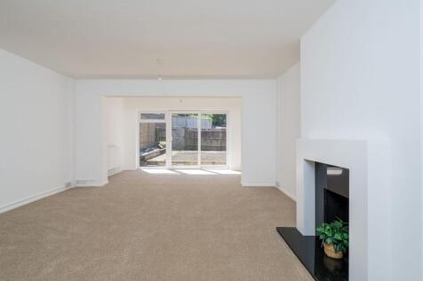 Living Room (view a)