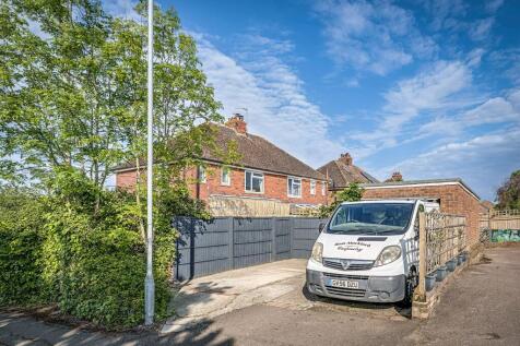 Detached Garage 