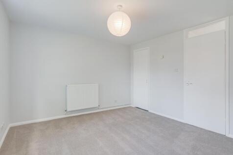 Living Room (view b)