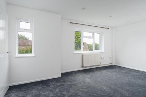 Living Room (view a)