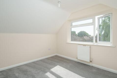 Double Bedroom (view a)