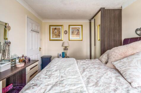 Bedroom One (view b)