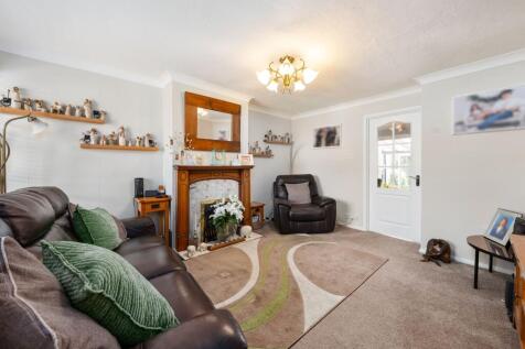Living Room (view a)